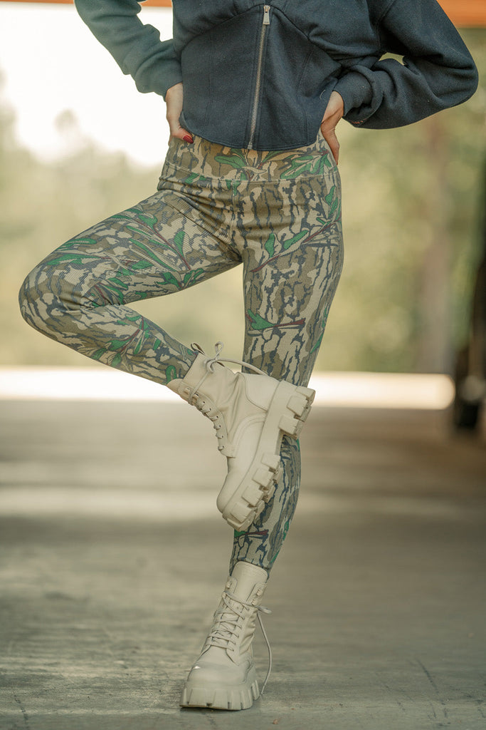 Ribbed Full Length Nylon Pattern Leggings for Women – Royal Blue – MICHELLE  SALINS